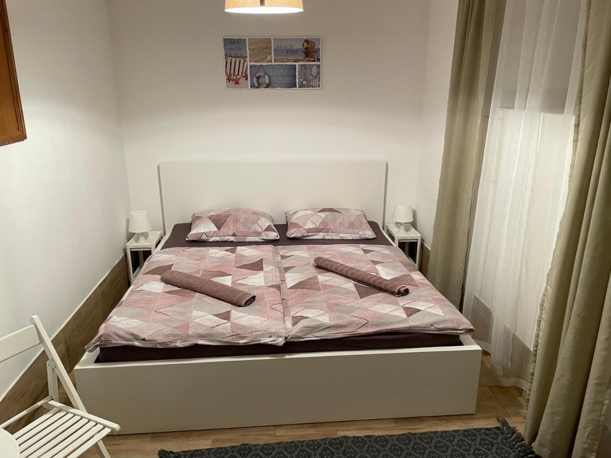 Hotel Nine Sveti Juraj Esterno foto